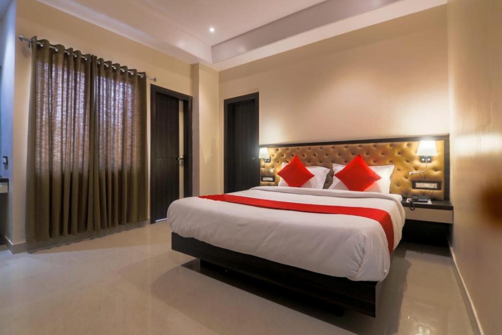Aditya Residency Guwahati Exterior foto